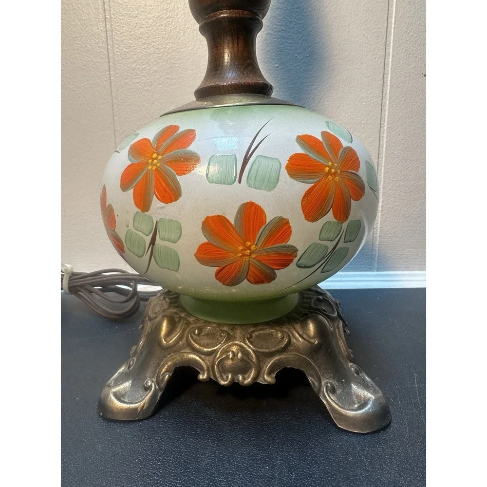 VTG Hand Painted Floral Globe Table Lamp 19